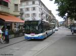zurich Neoplan Nr. 516 als Zusatzkurs der Linie 32 am 9.9.07 beim Goldbrunnenplatz. Nebst den �lteren Hochflur-O405G, waren auch moderne Neoplan Dieselbusse in den 32er-Zusatzkursen unterwegs.