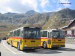Postauto SAURER RH und FBW 40 VH- R auf dem Grimselpass am 16. Sept. Seltene Aufnahme, beide Fahrzeuge auf Extrafahrten.