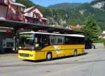 Postauto Mercedes Integro / BE 416769 - Postbus zum Sustenpass bei der Haltestelle vor dem Bahnhof in Meiringen am 04.08.2007