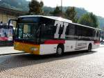 Postauto - Gegenlichtaufname vom ...  Hp. Teutschmann 17.10.2011