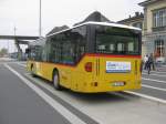 Postauto der Linie 12 ...  Simon B�tikofer 23.10.2011