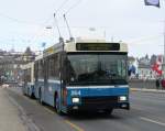 luzern Luzern - NAW-Hess Trolleybus Nr.264 mit Anh�nger auf der Seebr�cke vor dem Bahnhof Luzern am 18.11.2007