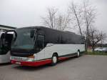 Hier der nagelneue Setra ...  Manfred Fangerow 04.12.2011