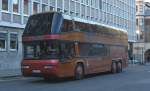 Neoplan Sonstige Goldie beim Weihnachtsmarkt in Stuttgart.