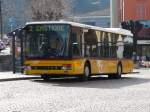 Postauto Postauto - Setra Bus  TI 215324 eingeteillt auf der Linie 2 nach Castione am warten bei der Haltestelle vor dem Bahnhof in Bellinzona am 23.02.2008