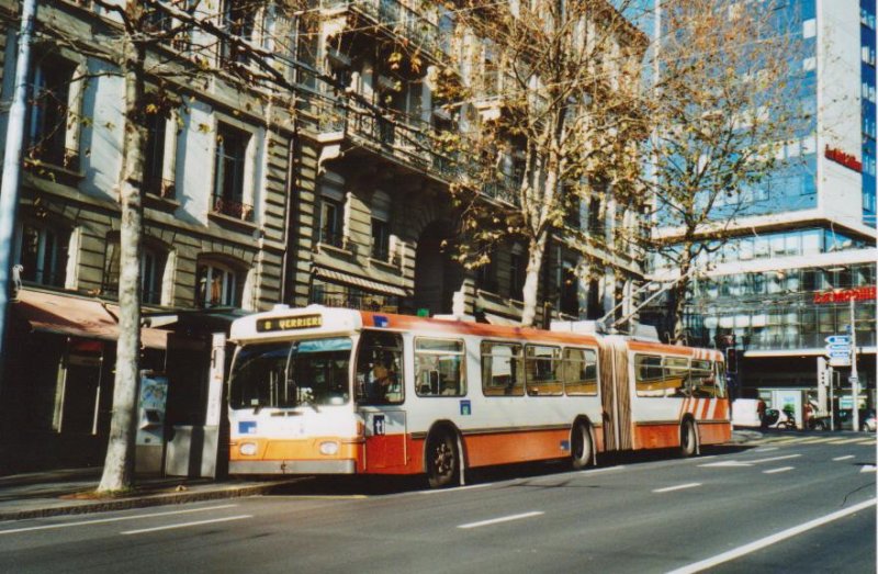TL Lausanne Nr. 881 Saurer/Hess Gelenktrolleybus (ex TPG Genve Nr. 661) am 22. Dezember 2008 Lausanne, Georgette