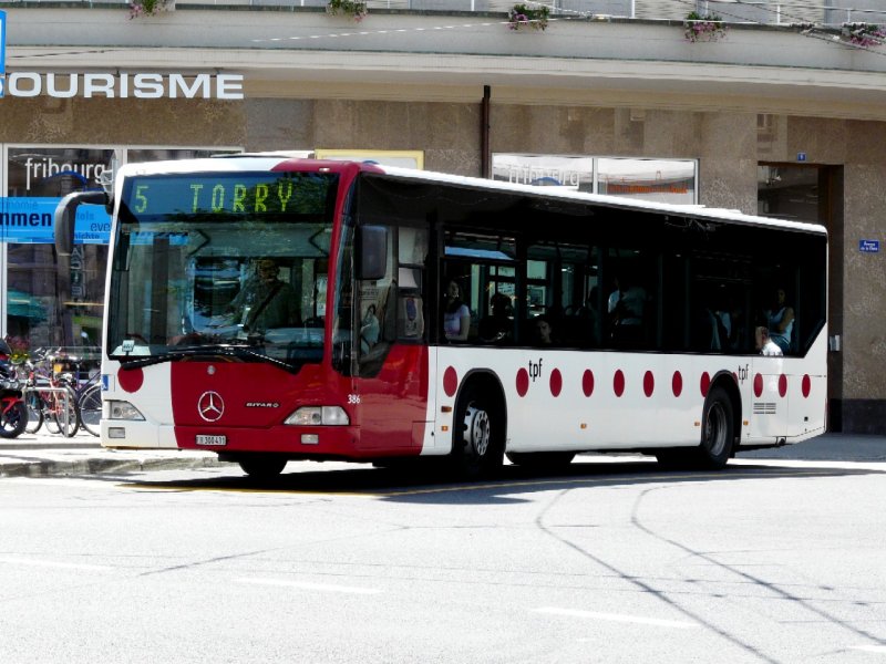 tpf - Mercedes Citaro Nr.386 FR 300431 eingeteilt auf der Linie 5 unterwegs in der Stadt Fribourg am 05.07.2008