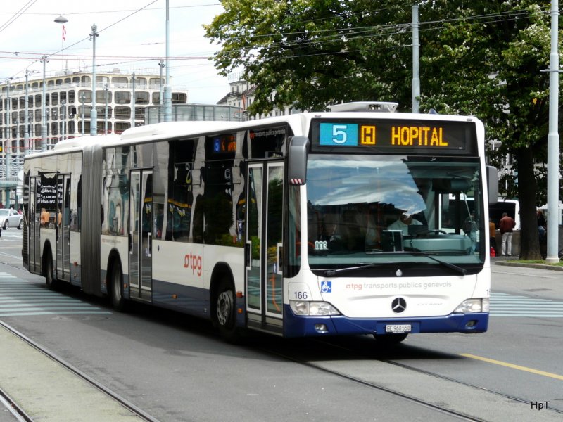 TPG - Mercedes Citaro Bus Nr.166 GE 960550 unterwegs auf der Linie 5 in der Stadt Genf am 04.09.2009