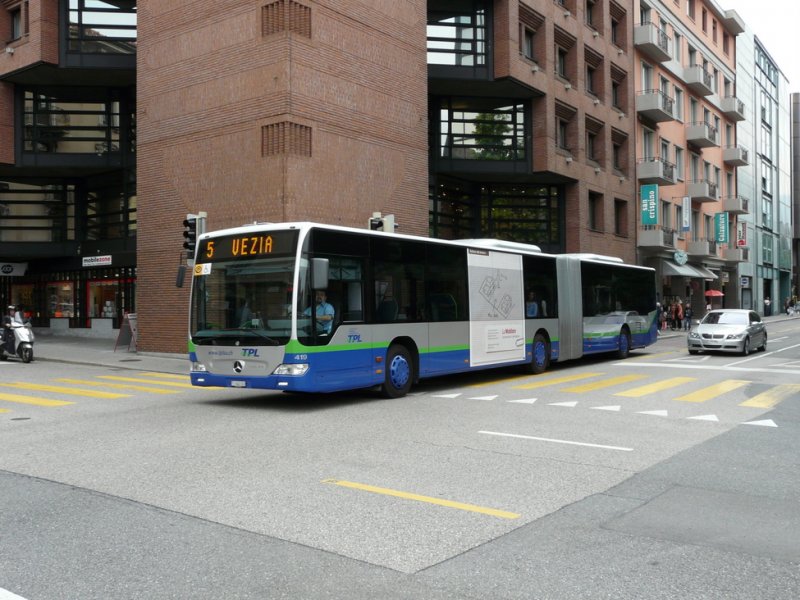 TPL - Mercedes Citaro Gelenkbus Nr.419  TI 142312 unterwegs auf der Linie 5 in der Stadt Lugano am 13.05.2009