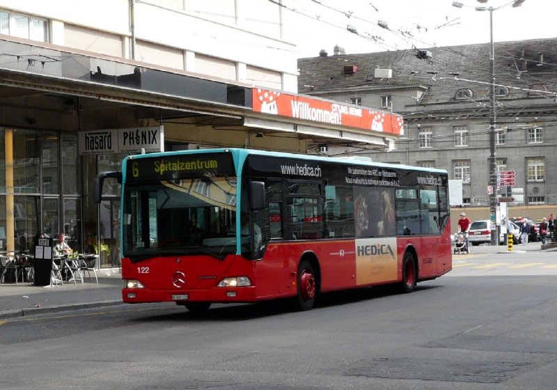 VB Biel - Mercedes Citaro Bus Nr.122 BE 560122 eingeteilt auf der Linie 6 unterwegs in der Bahnhofsstrasse von Biel/Bienne am 14.06.2008