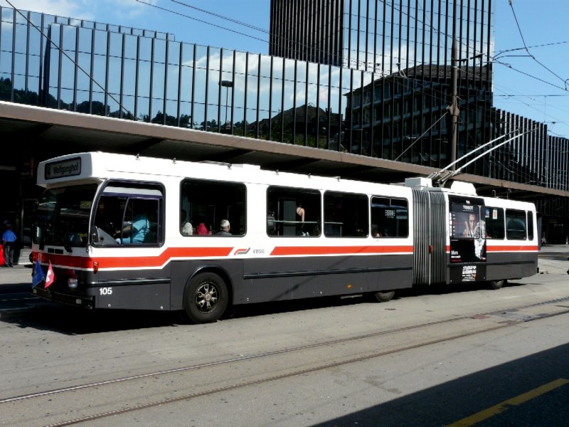 VB St.Gallen - Saurer-Hess Gelenktrolleybus Nr.105 eingeteilt auf der Linie 4 am 28.06.2008