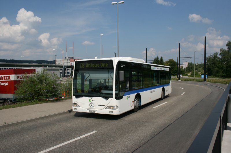 VBG/Eurobus, Zrich, Nr 93 (ZH 661'193, MB Citaro, 2002) am 2.7.2009 unterwegs bei Zrich Flughafen, Fracht. 