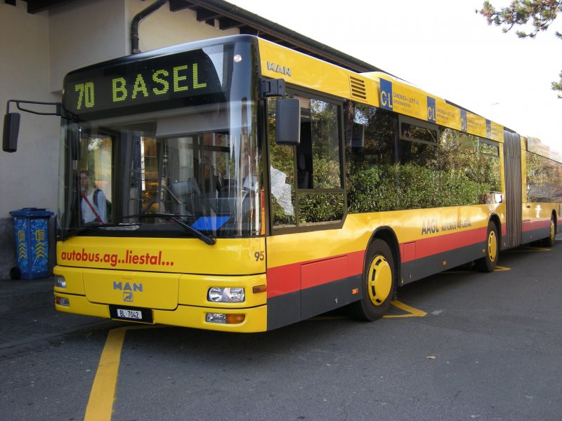 WG 95 in Liestal auf der Linie 70 in Richtung B A S E L