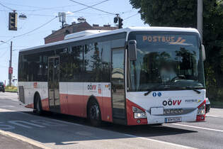 Iveco-Irisbus Crossway von Postbus (BD-15239) in Linz, Waldeggstrae.