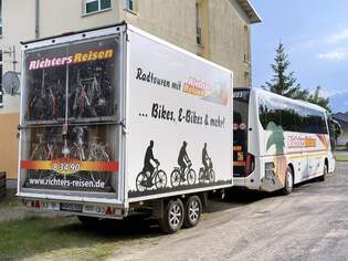 MAN Lion's Coach von Richters Reisen aus Deutschland mit Anhnger in Malchow am 26.05.2024