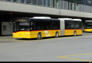 Postauto - Solaris Urbino BE 820681 bei einer Pause bei den Haltestellen in Bern am 14.11.2025