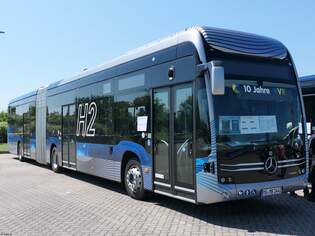 Mercedes eCitaro fuel cell Vorfhrwagen zu Gast bei der VVR in Stralsund am 01.06.2024