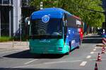 MAN Lions Coach am 01.05.26 beim Radrennen in Frankfurt am Main