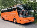 Neoplan Starliner von Reiner's Reisekutsche aus Deutschland in Malchow am 26.05.2024