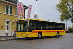 Mercedes Citaro 10 der BLT, auf der Linie 47, wartet am 20.10.2025 an der Endstation beim Bahnhof Muttenz.