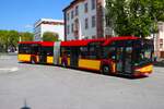 HSB Solaris Urbino 18 Wagen 84 am 14.04.26 in Hanau Freiheitsplatz