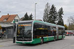 Mercedes eCitaro 7127, auf der Linie 34, wartet am 01.11.2025 an der Endstation in Bottmingen.