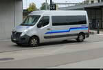 Renault Master beim Bhf.