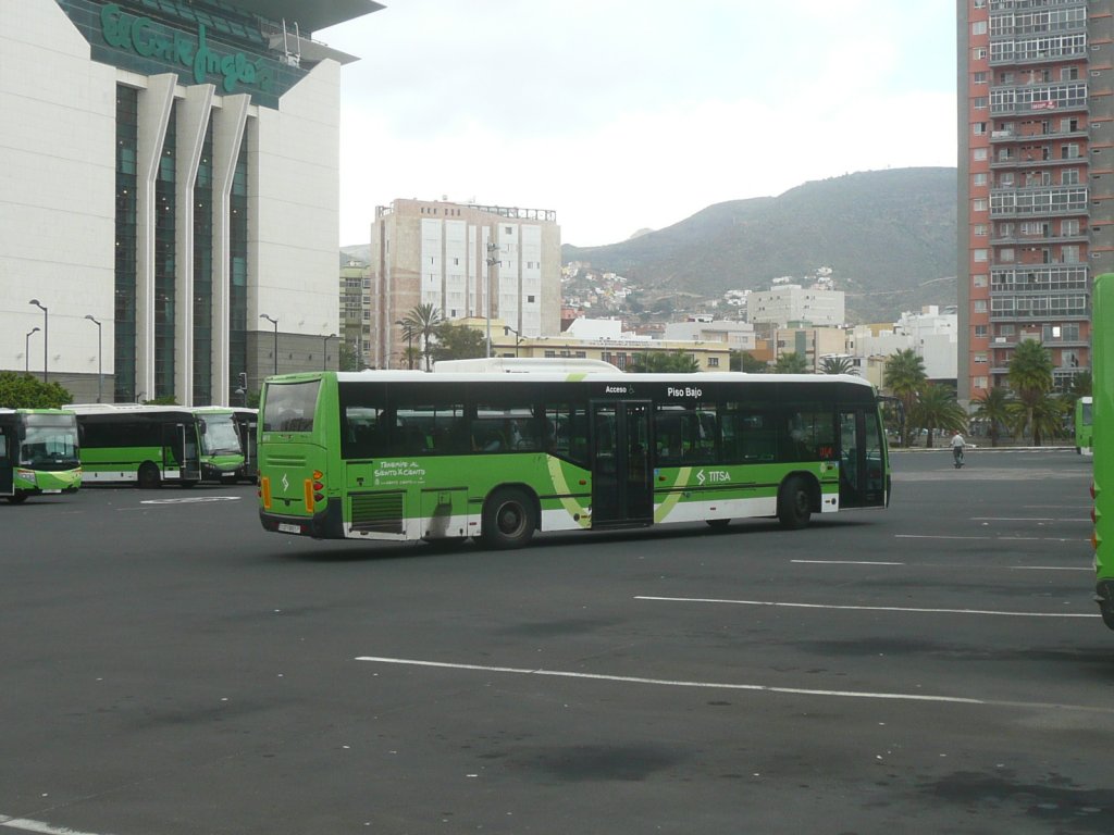 12.10.10,TITSA-Busbahnhof in Santa Cruz de Tenerife.