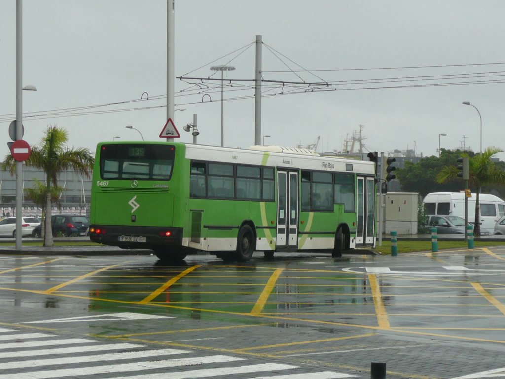 13.10.10,MB-Castrosua als TITSA 5467 in Santa Cruz de Tenerife.