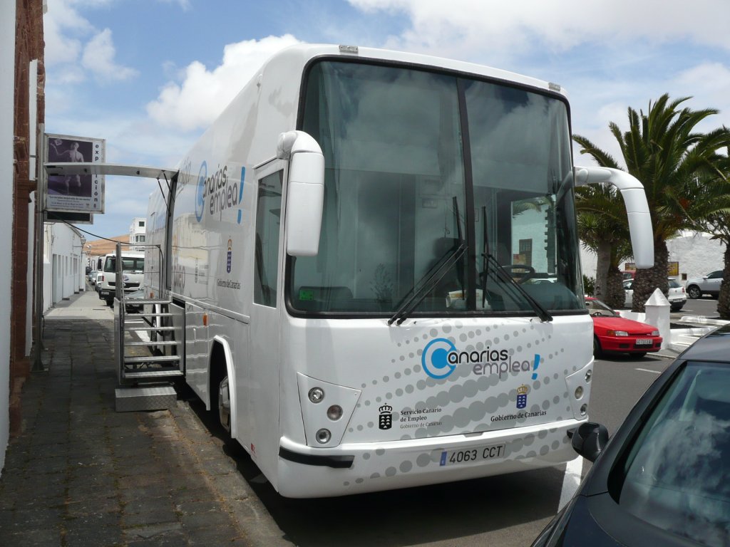 26.05.10,HISPANO(SCANIA?)als Kulturbus in Teguise auf Lanzarote/Kanaren.