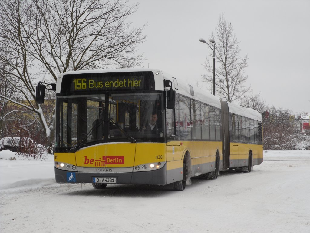 4391 156 21.12.2010 S Storlower Strasse