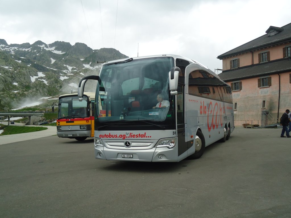 AAGL Liestal - Nr. 31/BL 6556 - Mercedes am 1. Juli 2012 auf dem Gotthardpass