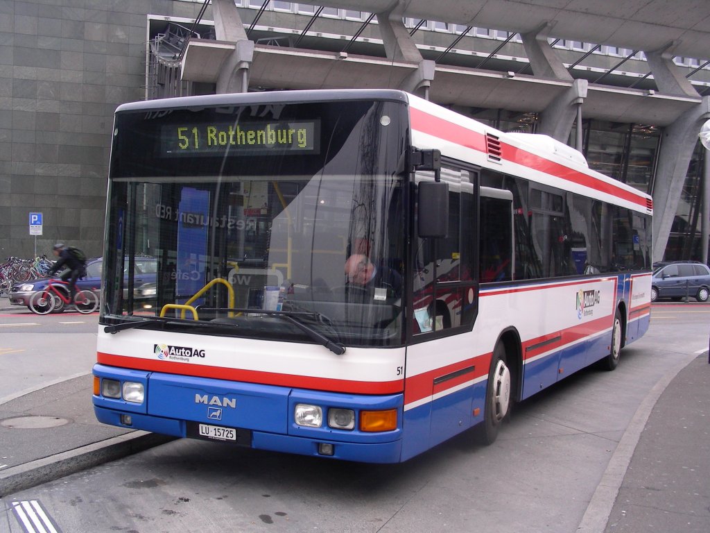 AAGR, Rothenburg. MAN N263 (Nr.51) in Luzern, Bahnhof. (28.12.2007)