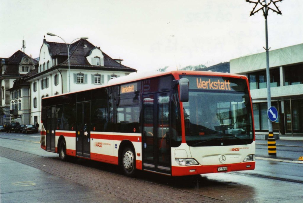 AAGS Schwyz Nr. 32/SZ 28'732 Mercedes Citaro am 10. Dezember 2009 Schwyz, Postplatz