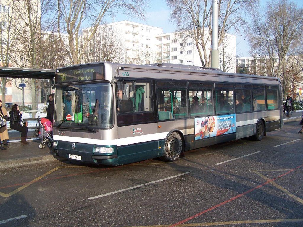 Agora Solobus Nr 655 der Linie 50 an der Haltestelle Hautepierre Maillon am 16/12/10.