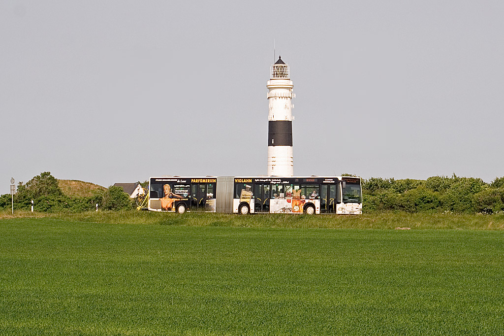 Am 30. Mai 2008 war der NF-SV 311 auf der Linie 1 aus List auf Sylt kommend, als der Bus am Kampener Leuchtturm in Richtung Westerland unterwegs war.