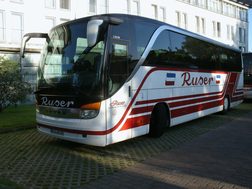 Am Morgen,vom 15.August 2012,stand Dieser SETRA S415HD vor dem Treffhotel in Bergen/Rgen.