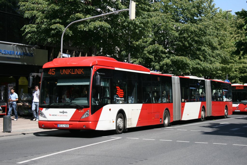 ASEAG 235 (AC L 508).
Aachen Theaterplatz, 4.6.2010.