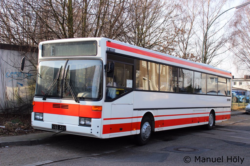 Auch dieser MB O 405 steht bei Lingner in Bochum und wartet auf einen neuen Besitzer.
Ein Vorbesitzer ist auch hier nicht bekannt.
5.2.2012.