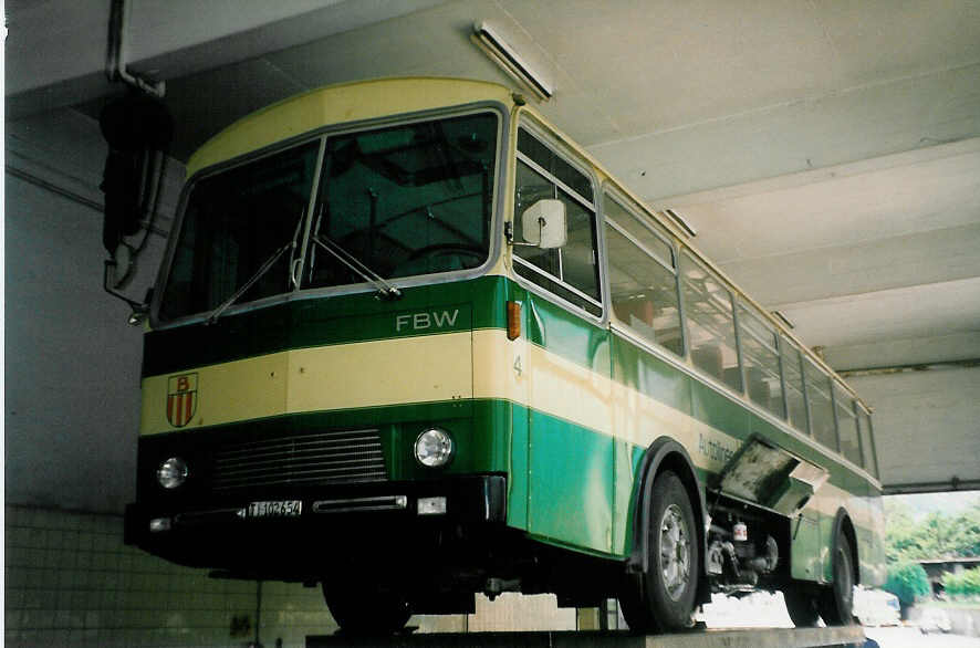 Aus dem Archiv: ABI Biasca - Nr. 4/TI 102'654 - FBW/Tscher am 13. Juli 1998 in Biasca, Garage