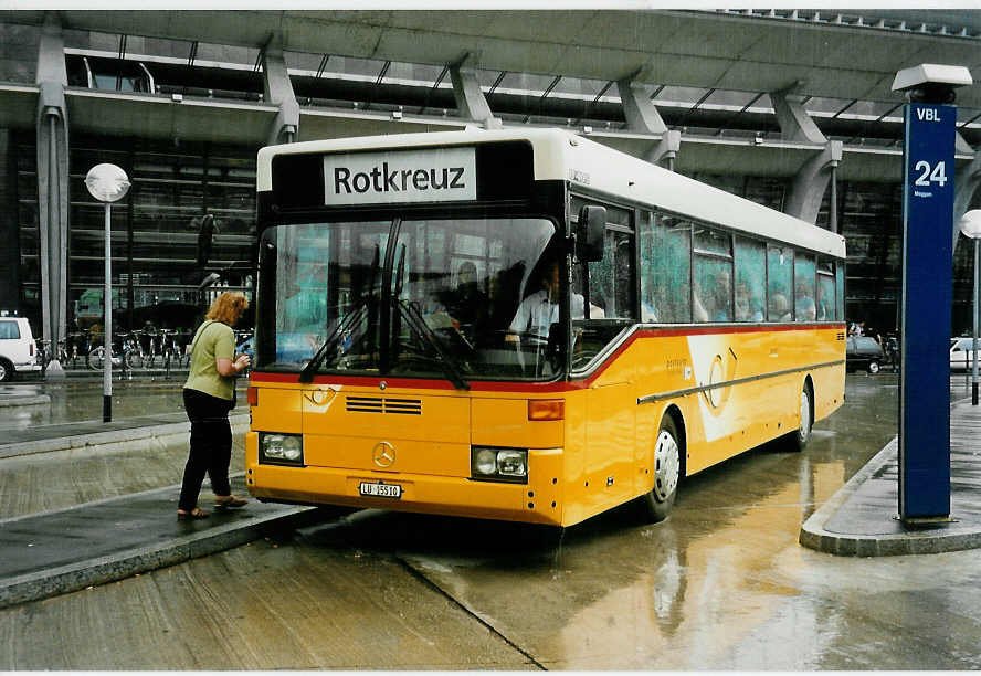 Aus dem Archiv: Bucheli, Kriens Nr. 25/LU 15'510 Mercedes O 405 am 27. Juni 1999 Luzern, Bahnhof