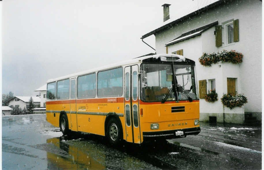 Aus dem Archiv: Frigg, Zernez GR 75'004 Saurer/Tüscher RH am 7. Oktober 1998 Zernez, Garage