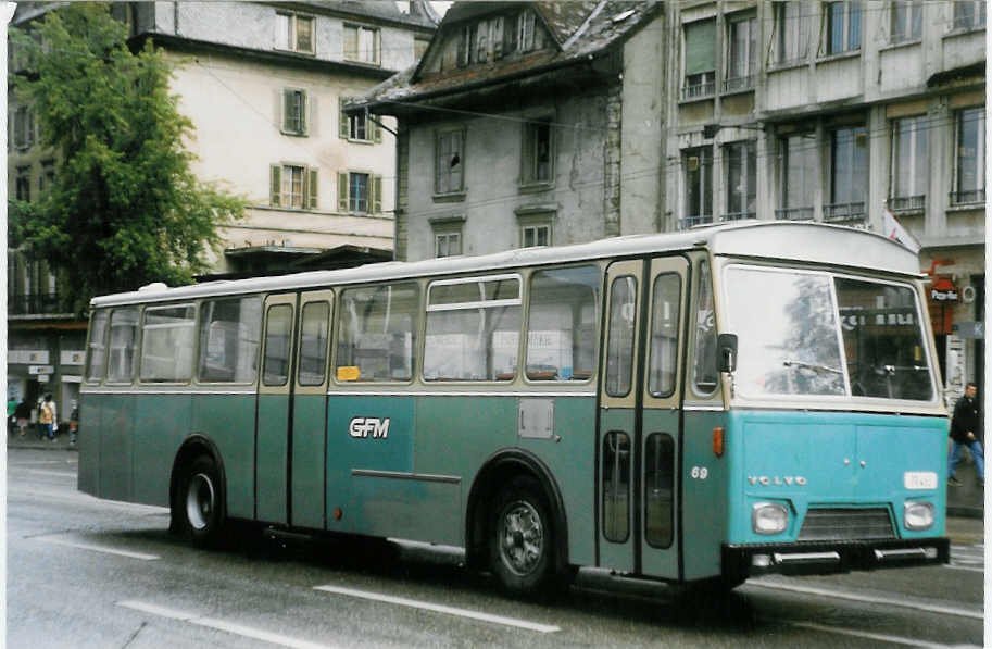 Aus dem Archiv: GFM Fribourg Nr. 69/FR 453 Volvo/Hess am 7. Juli 1998 Fribourg, Bahnhof