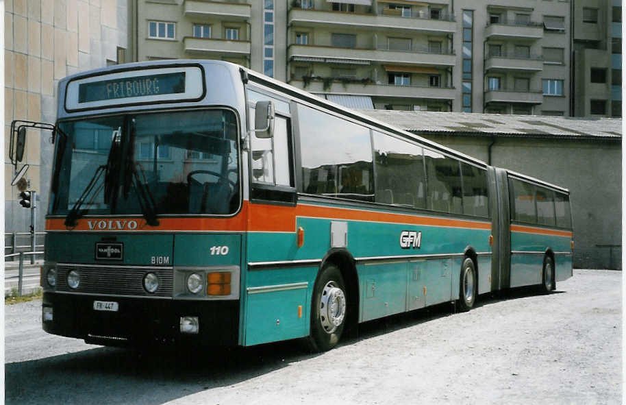 Aus dem Archiv: GFM Fribourg Nr. 110/FR 447 Volvo/Van Hool am 15. August 1998 Fribourg, Garage