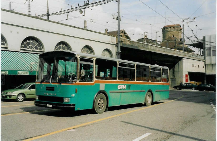 Aus dem Archiv: GFM Fribourg Nr. 15/FR 404 Saurer/Hess K550 am 3. April 1999 Fribourg, Bahnhof