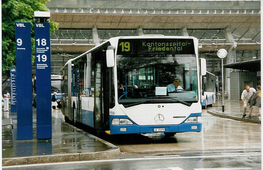 Aus dem Archiv: Heggli, Kriens (VBL) Nr. 709/LU 15'079 Mercedes Citaro am 27. Juni 1998 Luzern, Bahnhof