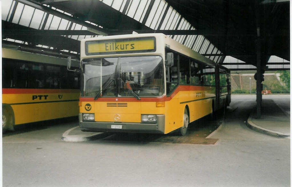Aus dem Archiv: PTT Regie P 27'708 Mercedes O 405G am 4. August 1997 Bern, Postautostation