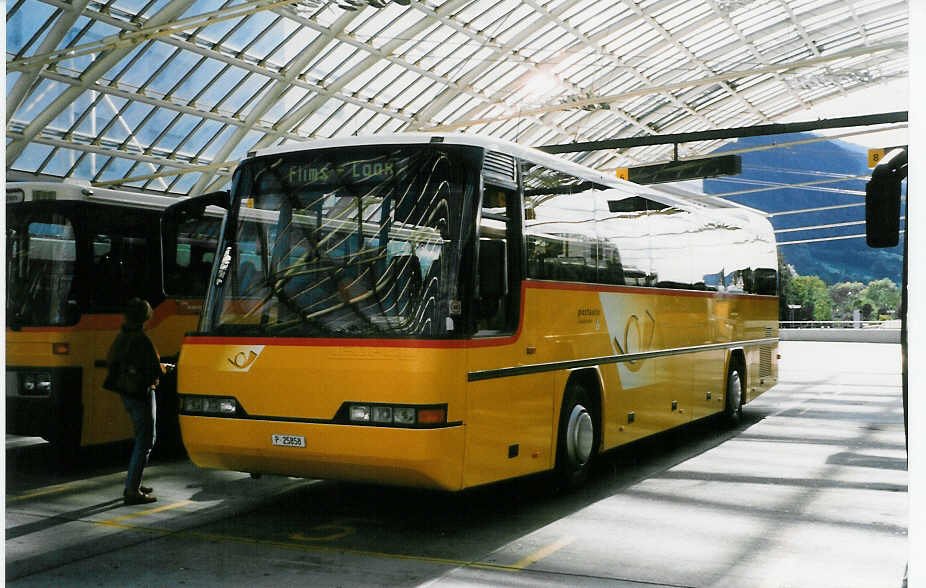 Aus dem Archiv: PTT Regie P 25'858 Neoplan am 6. Oktober 1998 Chur, Postautostation
