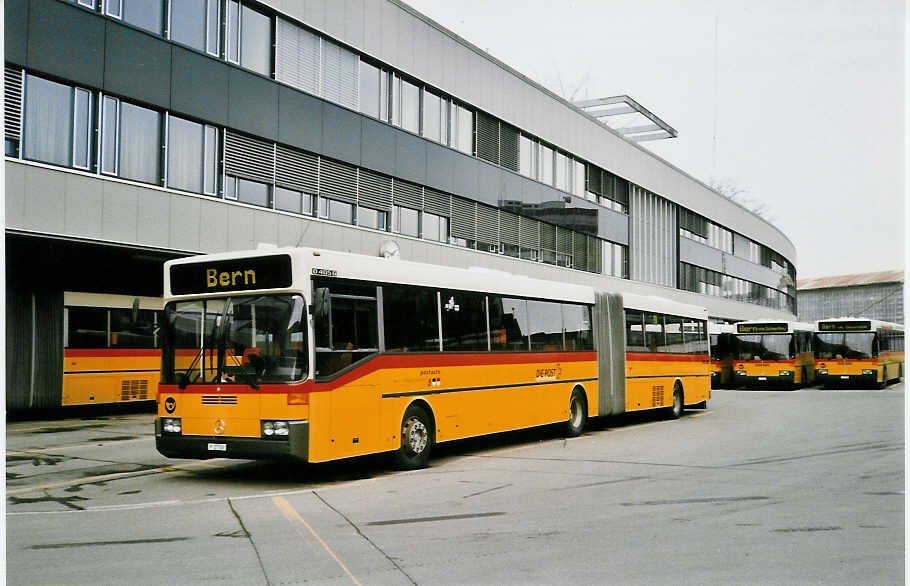 Aus dem Archiv: PTT Regie P 27'708 Mercedes O 405G am 1. Mrz 1999 Bern, Postautostation