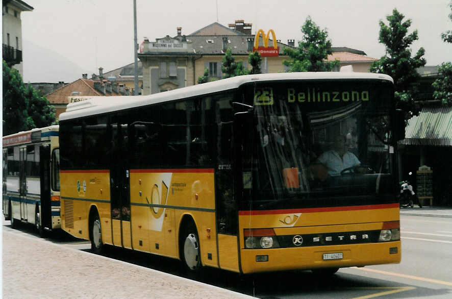 Aus dem Archiv: Starnini, Tenero - TI 40'407 - Setra am 13. Juli 1998 beim Bahnhof Locarno